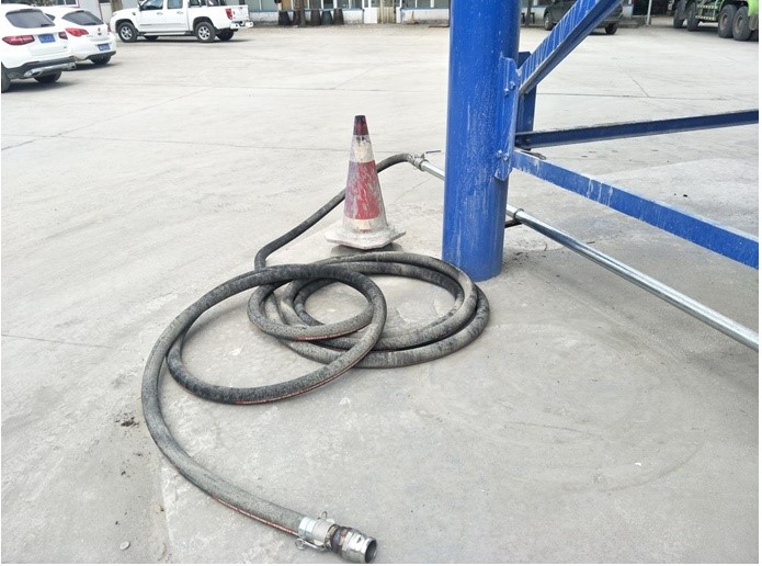 钧科低压粉料输送系统现场安装图1